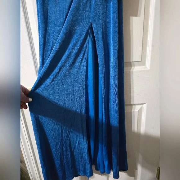 NWT Lulus Stunning Attitude Blue Keyhole Halter Neck Maxi Dress, Stretchy Knit. - Picture 5 of 15
